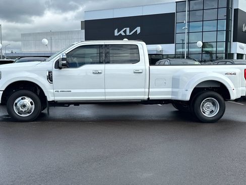 Used 2022 Ford F350 Platinum image 7