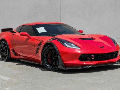 Used 2019 Chevrolet Corvette Grand Sport w/ Grand Sport Heritage Package RWD image 6