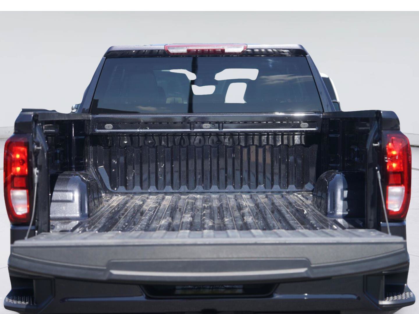 Used 2024 GMC Sierra 1500 Elevation RWD image 31