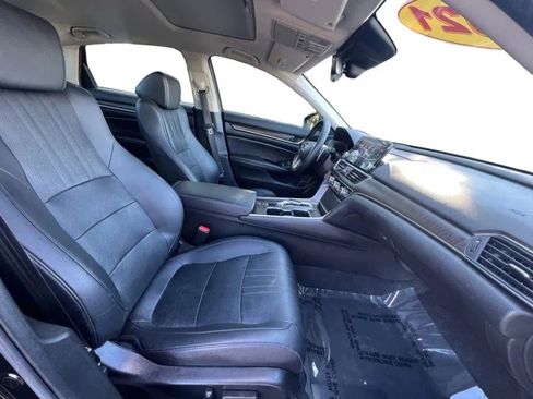 Used 2021 Honda Accord Touring image 13