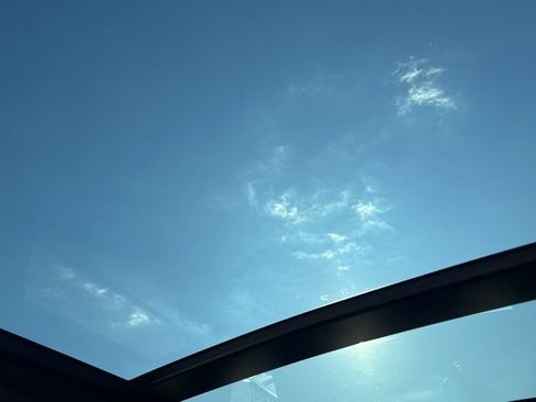 Used 2017 Land Rover Range Rover Sport HSE image 36