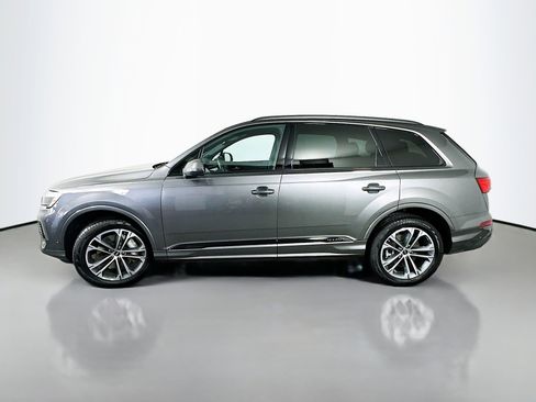 Used 2025 Audi Q7 2.0T Premium w/ Convenience Plus Package AWD/4WD image 4