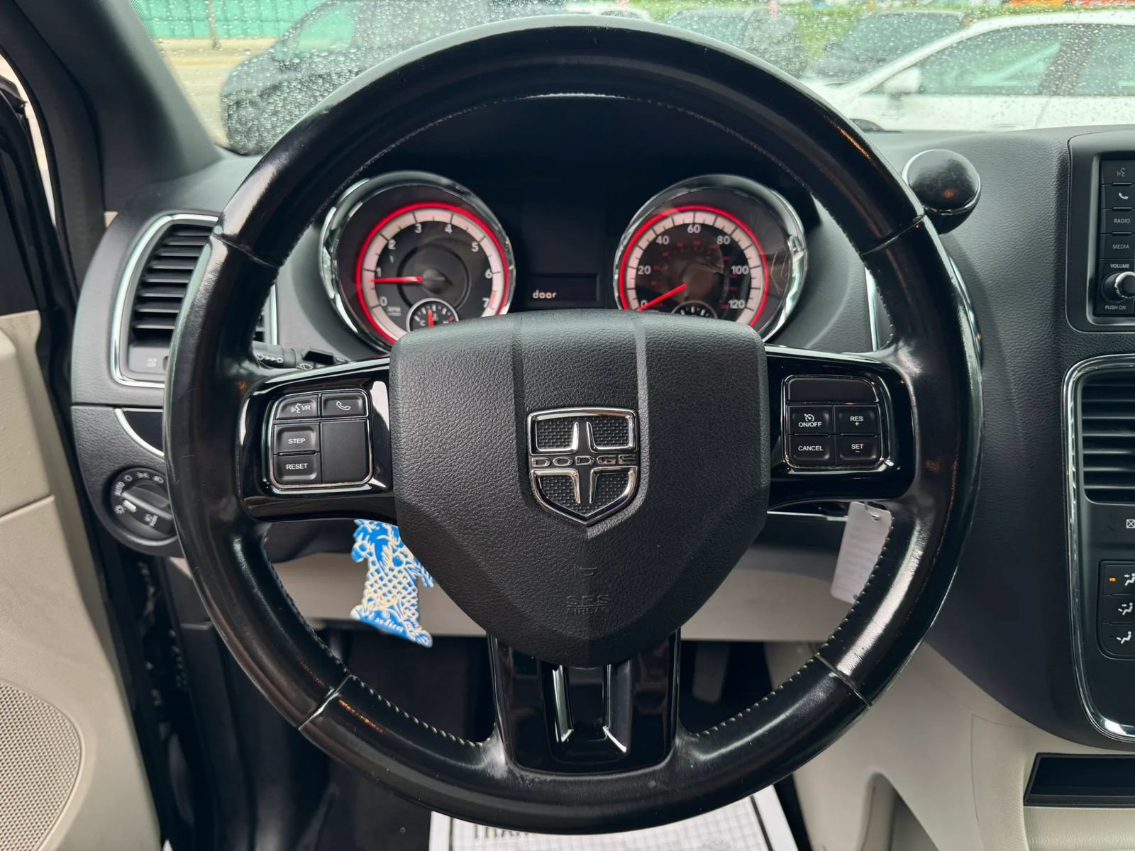 Used 2019 Dodge Grand Caravan SXT FWD image 23