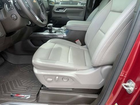 Used 2025 Chevrolet Silverado 1500 LTZ w/ LTZ Premium Package AWD/4WD image 14