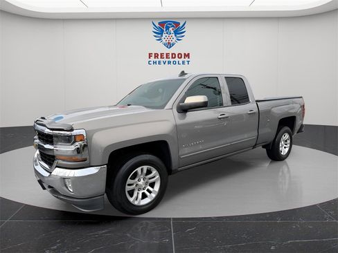 Used 2017 Chevrolet Silverado 1500 LT w/ All Star Edition image 2
