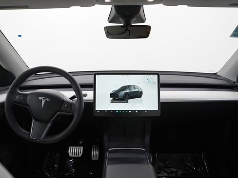 Used 2022 Tesla Model Y Performance image 13