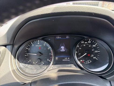 Used 2018 Nissan Rogue SL w/ Premium Package AWD/4WD image 14