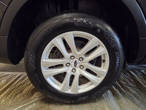 Used 2018 Ford Explorer XLT w/ Equipment Group 201A image 72