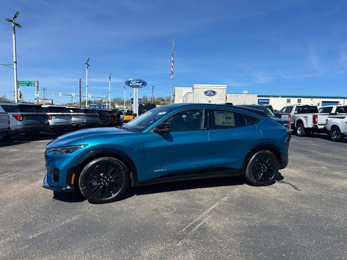 New 2026 Ford Mustang Mach-E Premium w/ Sport Appearance Package AWD/4WD image 5