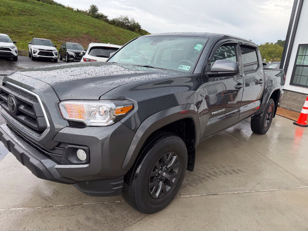 Used 2023 Toyota Tacoma SR5 AWD/4WD image 3