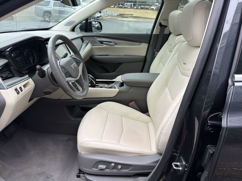 Certified 2023 Cadillac XT5 Premium Luxury image 9