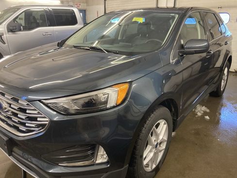 Certified 2022 Ford Edge SEL w/ Convenience Package image 6