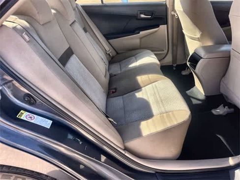 Used 2012 Toyota Camry L image 14