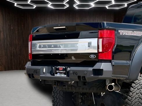 Used 2022 Ford F350 Platinum w/ Tremor Off-Road Package AWD/4WD image 16