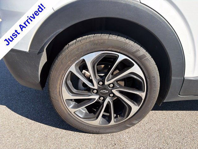 Used 2023 Chevrolet Bolt EUV Premier FWD image 19