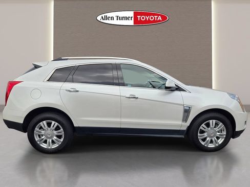 Used 2015 Cadillac SRX Luxury w/ Driver Awareness Package FWD image 5