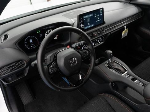 New 2026 Honda HR-V Sport image 3