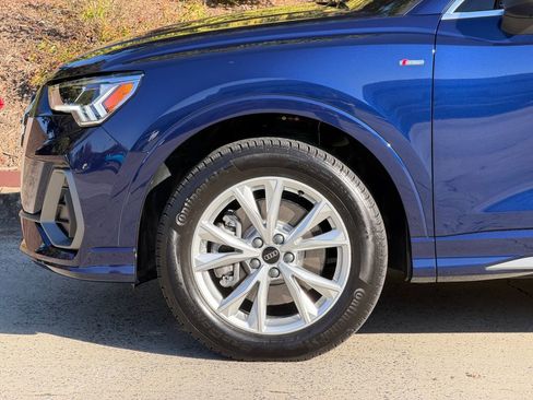 Used 2025 Audi Q3 2.0T Premium image 10