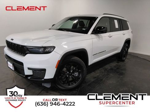 Used 2024 Jeep Grand Cherokee L Laredo image 1