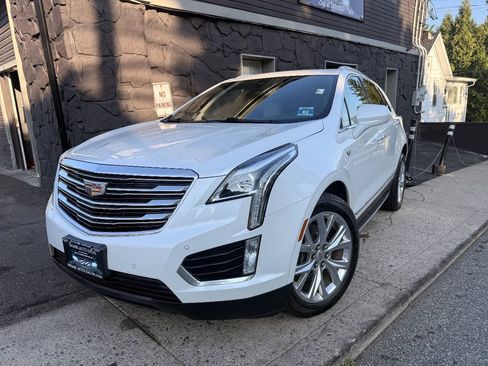 Used 2018 Cadillac XT5 Luxury w/ Driver Awareness Package AWD/4WD image 2