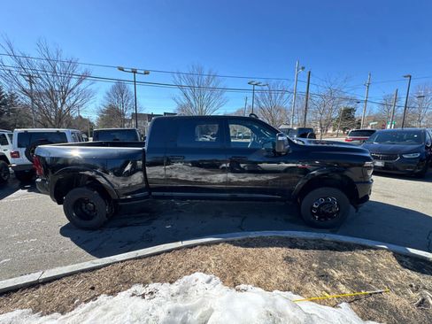 New 2026 RAM 3500 Limited image 7