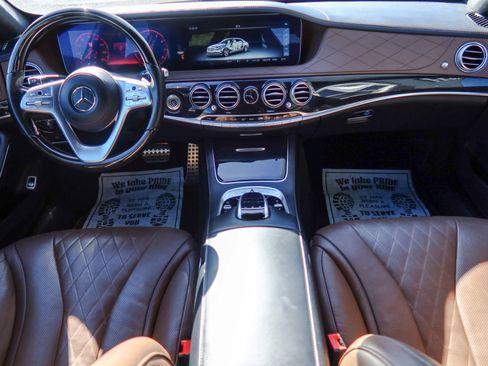 Used 2018 Mercedes-Benz S 560 4MATIC Sedan image 17
