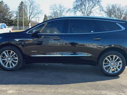 Used 2024 Buick Enclave Avenir w/ Avenir Technology Package image 5