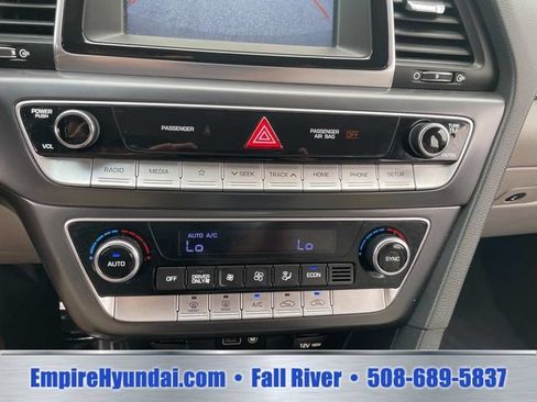Used 2018 Hyundai Sonata SE FWD image 22