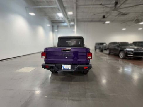 New 2026 Jeep Gladiator Sport image 10