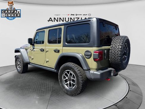 Used 2026 Jeep Wrangler Unlimited Rubicon AWD/4WD image 3