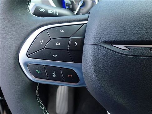 New 2027 Chrysler Pacifica Select FWD image 16