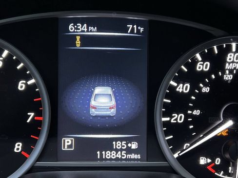 Used 2018 Nissan Sentra SV FWD image 19