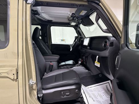 New 2026 Jeep Wrangler Unlimited Rubicon image 23