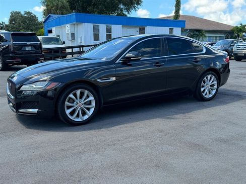 Used 2018 Jaguar XF Premium RWD image 19