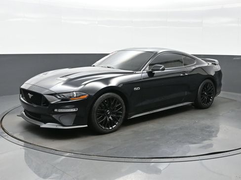 Used 2019 Ford Mustang GT Premium w/ GT Performance Package RWD image 2