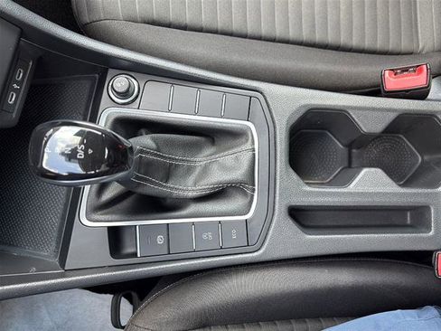 Certified 2024 Volkswagen Jetta S FWD image 25