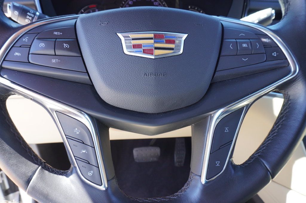 Used 2019 Cadillac XT5 Premium Luxury AWD/4WD image 21