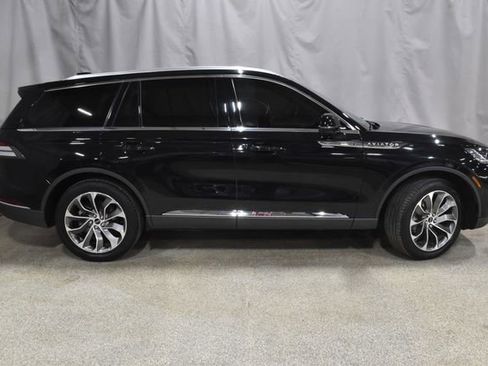 Used 2025 Lincoln Aviator Reserve image 3
