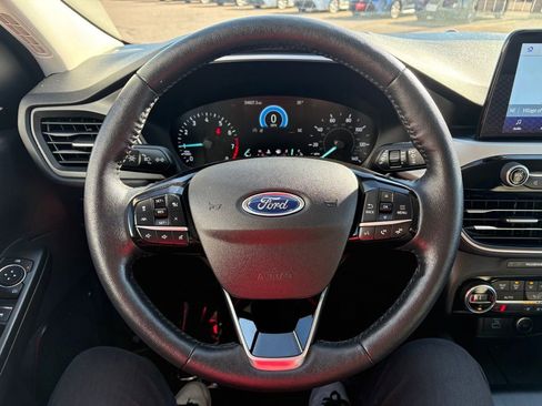 Used 2021 Ford Escape SE w/ Convenience Package image 18