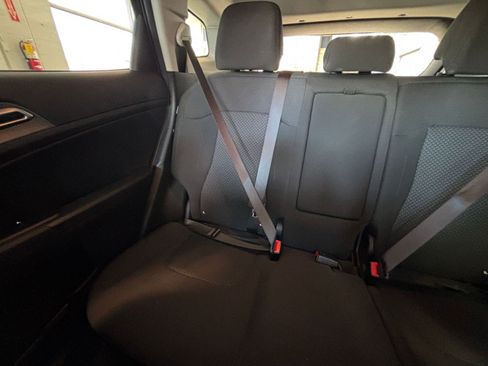 Used 2025 Kia Sportage LX image 43