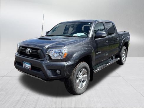 Used 2014 Toyota Tacoma 4x4 Double Cab w/ TRD Sport Package image 2