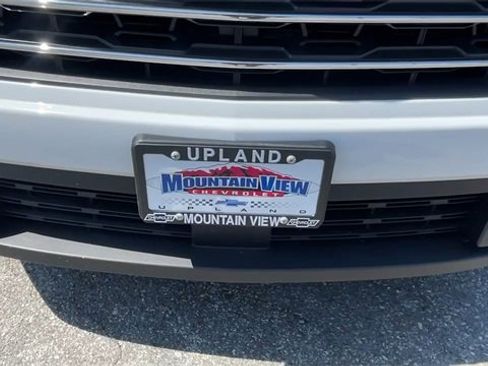 New 2026 Chevrolet Traverse LT w/ LPO, Floor Liner Package image 9