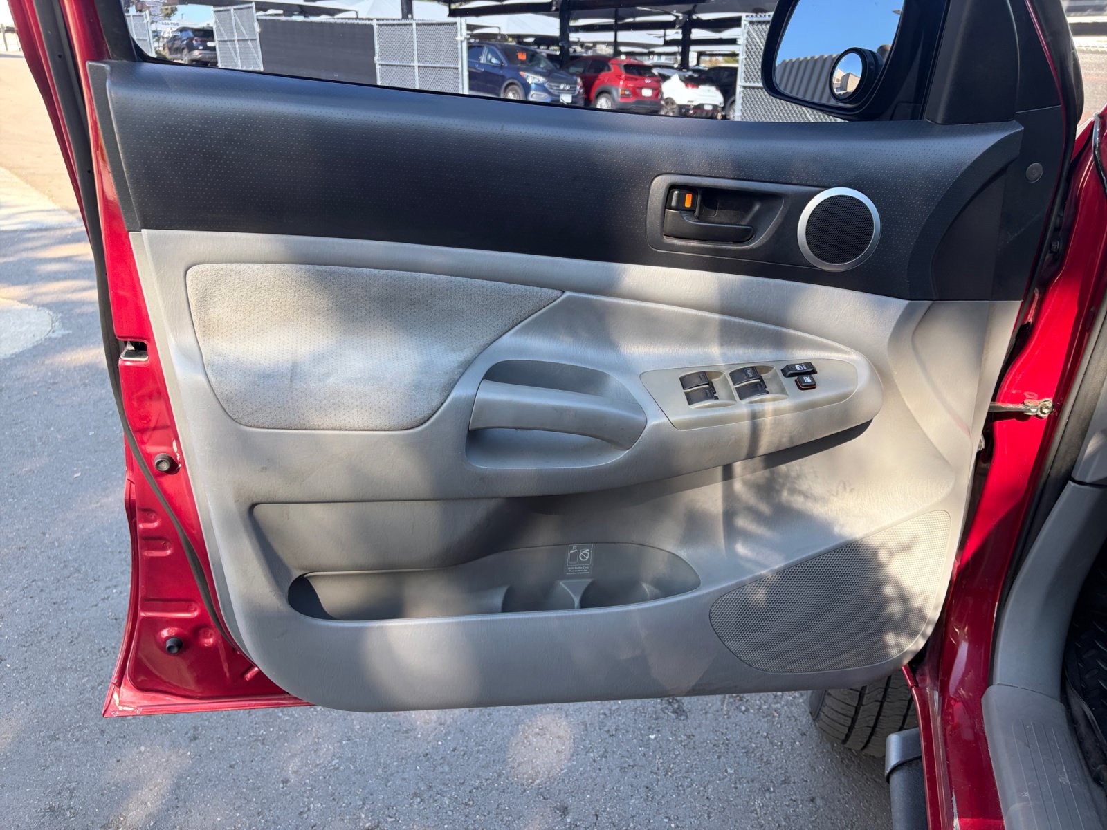 Used 2005 Toyota Tacoma 4x4 Double Cab w/ TRD Off-Road Pkg #2 image 14