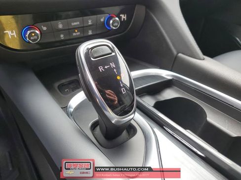 Used 2021 Buick Enclave Essence image 31