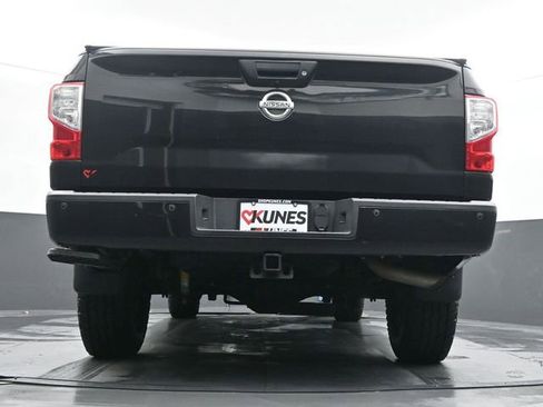 Used 2018 Nissan Titan PRO-4X w/ Pro-4x Convenience Package image 50