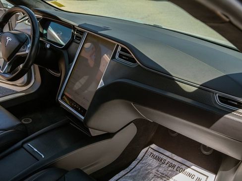 Used 2018 Tesla Model S 100D AWD/4WD image 11