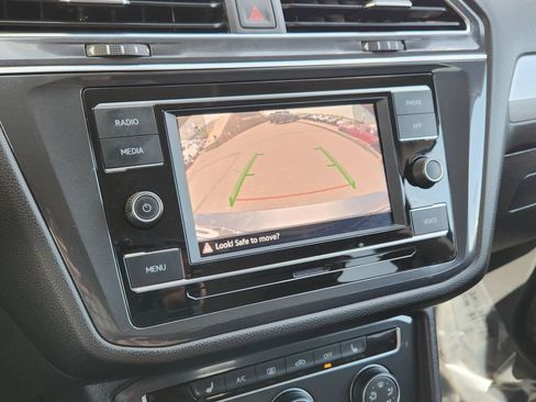 Used 2023 Volkswagen Tiguan S AWD/4WD image 9