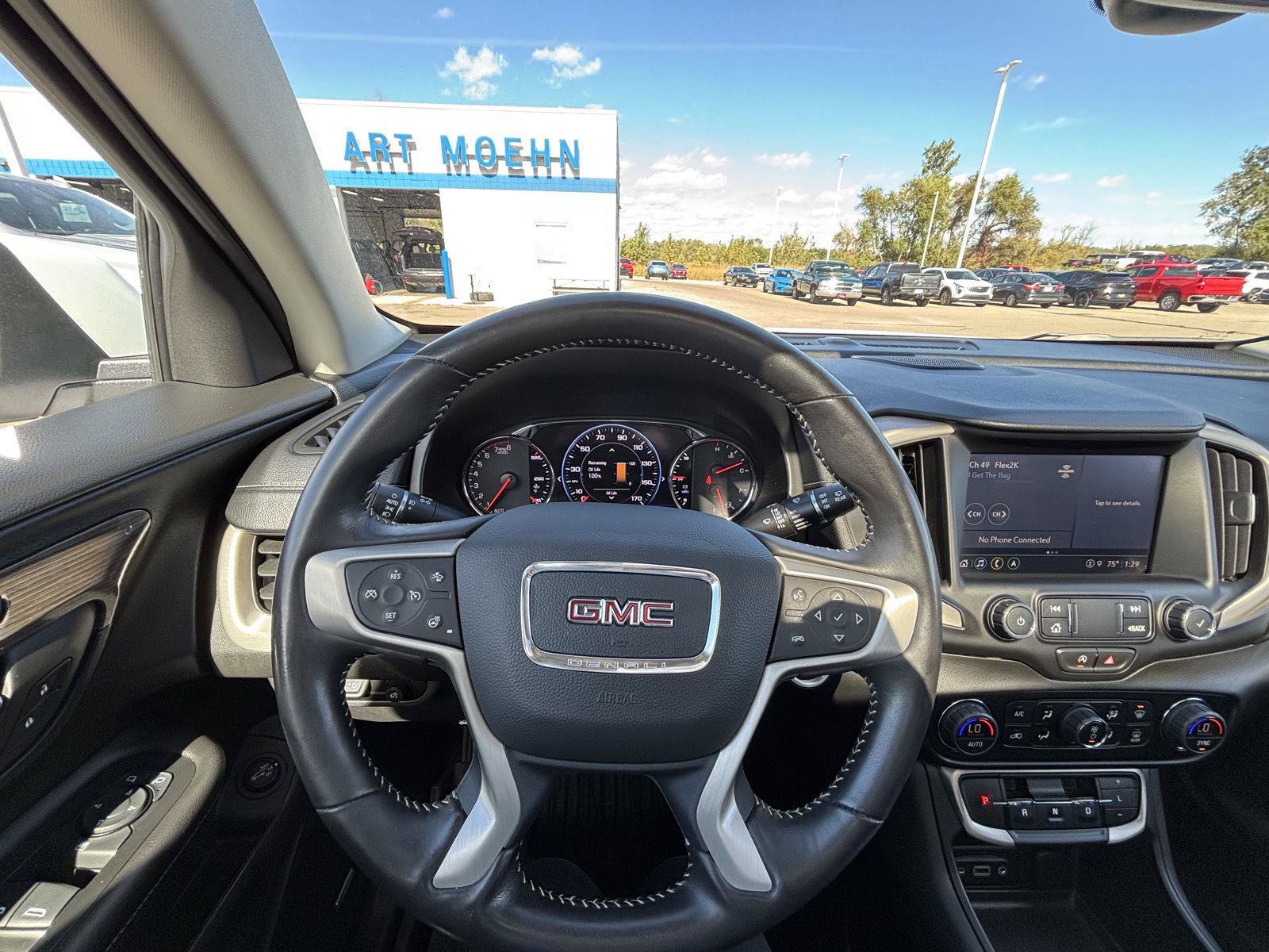 Used 2022 GMC Terrain Denali w/ Denali Premium Package AWD/4WD image 27