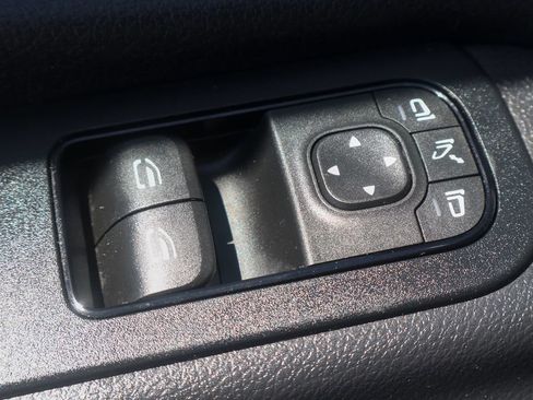 Used 2020 Mercedes-Benz Sprinter 2500 image 21