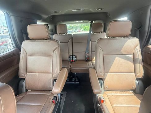 Used 2021 Chevrolet Tahoe High Country AWD/4WD image 15